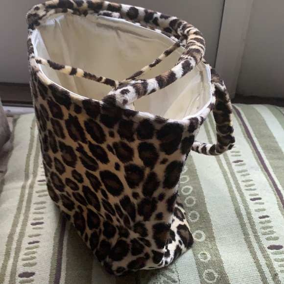 Animal print purse - Picture 4 of 4